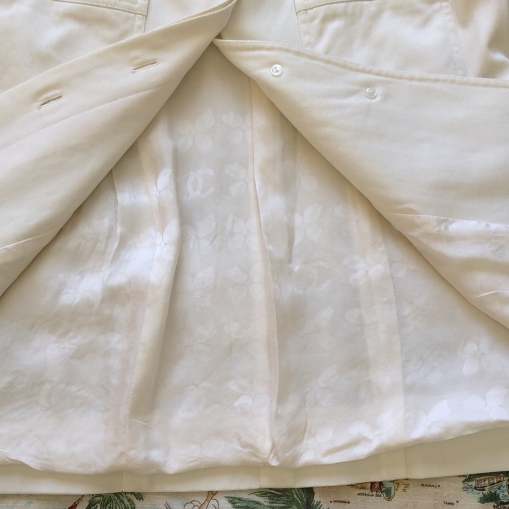 Vintage Chanel Classic White Jacket - Picture 12 of 16